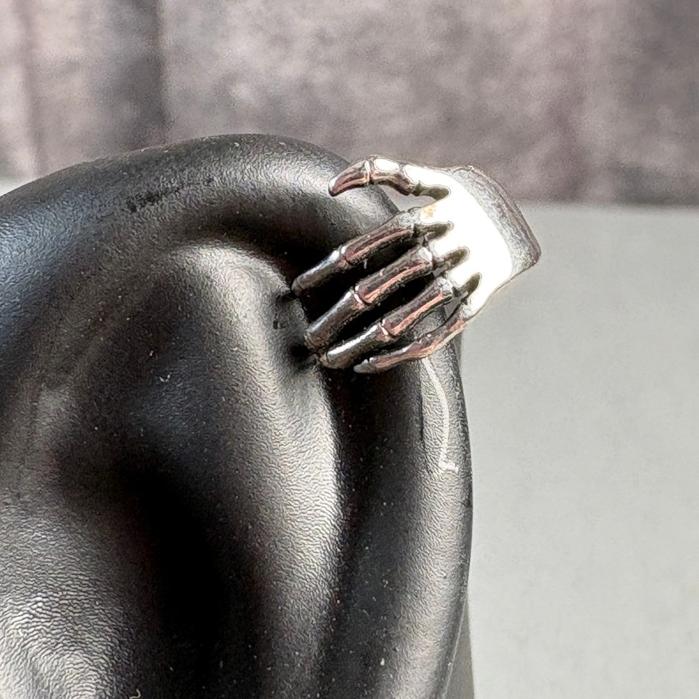 Silver Skeleton Hand Ear Cuff Gothic Punk Non Piercing Cartilage Wrap Earring